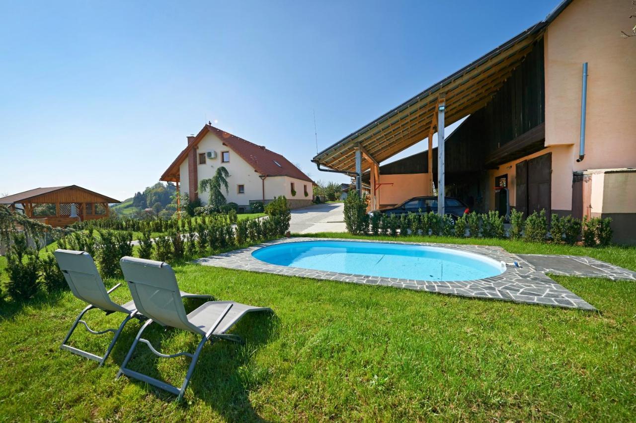 Farmhouse Lipoglav Loce pri Poljcanah Exterior foto